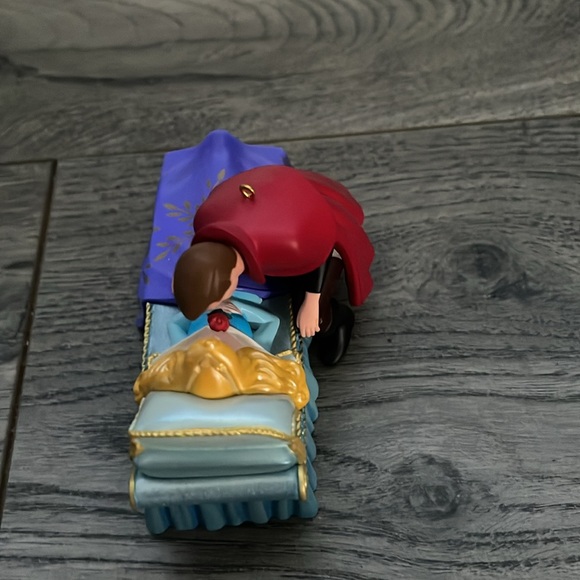 Hallmark Sleeping Beauty ornament - Picture 5 of 5